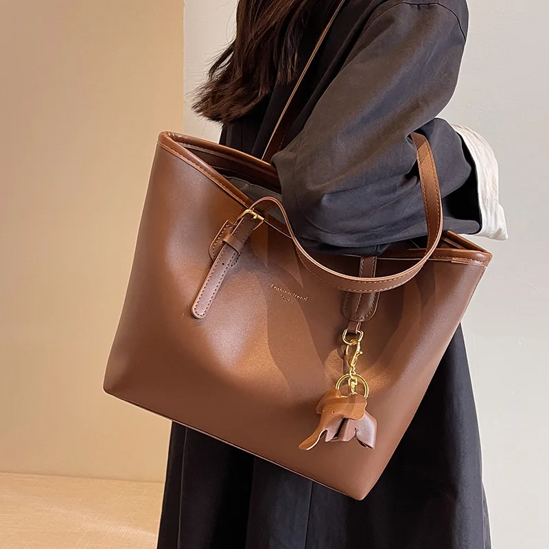 

Luxury Women New Large Capacity Tote Bag Girl Commuting Classes Handbag Fashion Versatile Single Shoulder Hand Bag Simple Bolsos