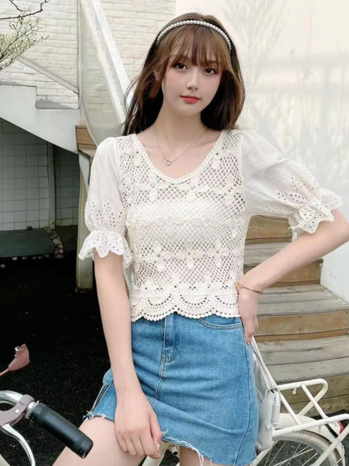 

Chic ort Sve Lace irt Women's Summer Color V-Ne Semi-Transparent Ele Bubble Sve White Top Korean Sle