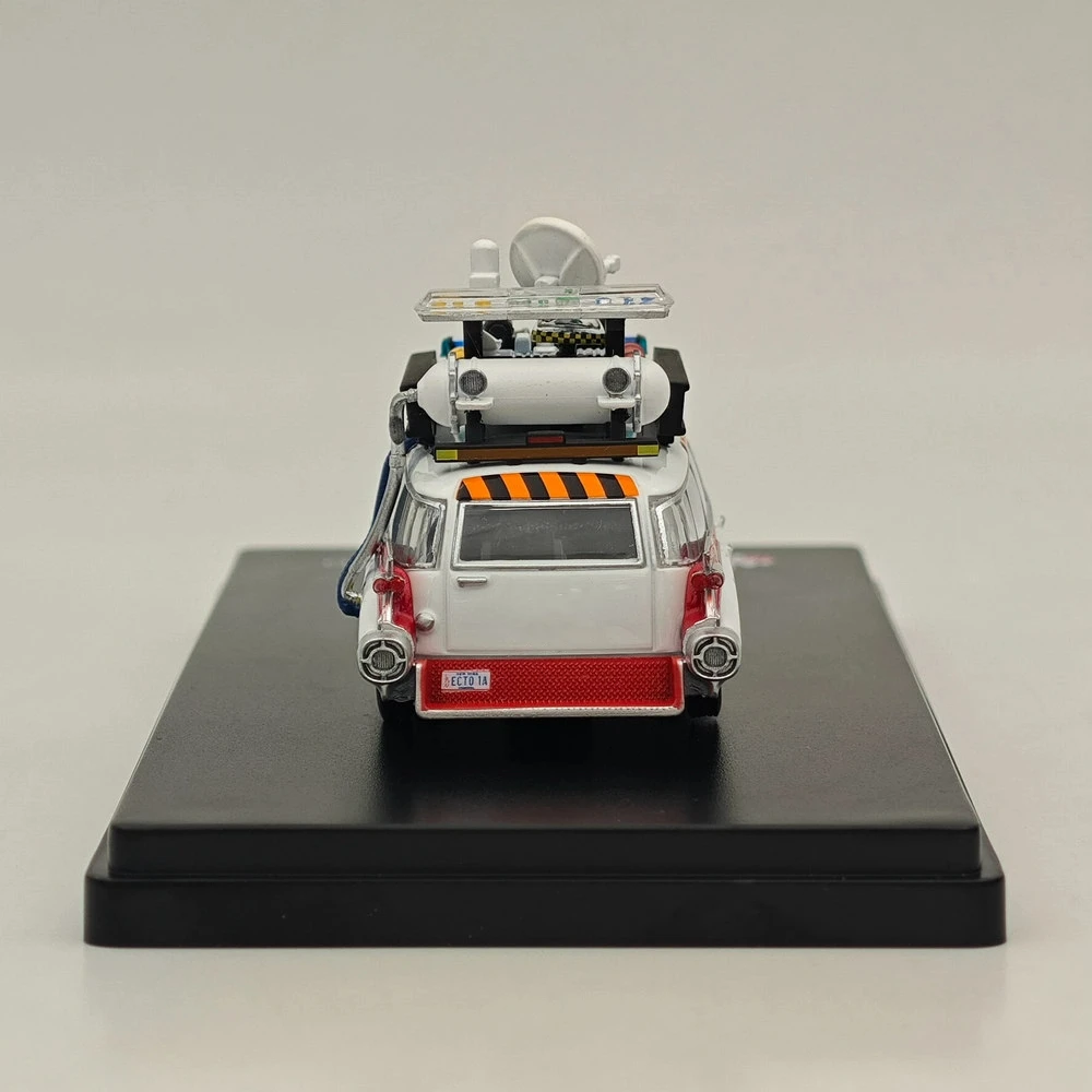 YS 1/64 لـ Ghostbusters ECTO-1A Diecast نموذج سيارة مصغرة مجموعة نماذج لعبة السيارة هدية