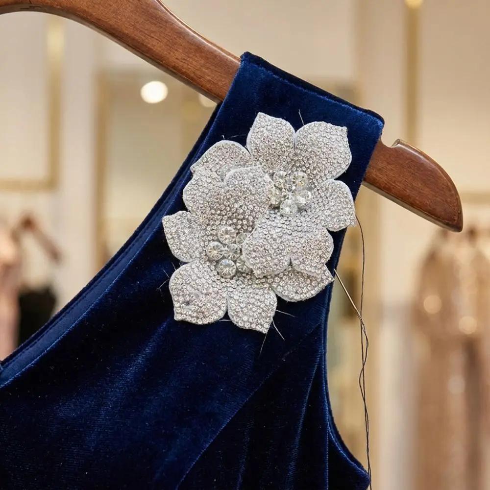 Three-dimensional Camellia Rhinestone Flower Patches Sparkling DIY Craft Sewing Supplies Rose Brooch Fabrics