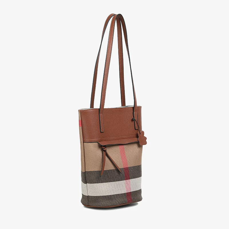 High-End Fashion Simple Designer Diaper Bags for Women Luxury Leather Large Capacity Elegant Tote Bag Minimalist Casual