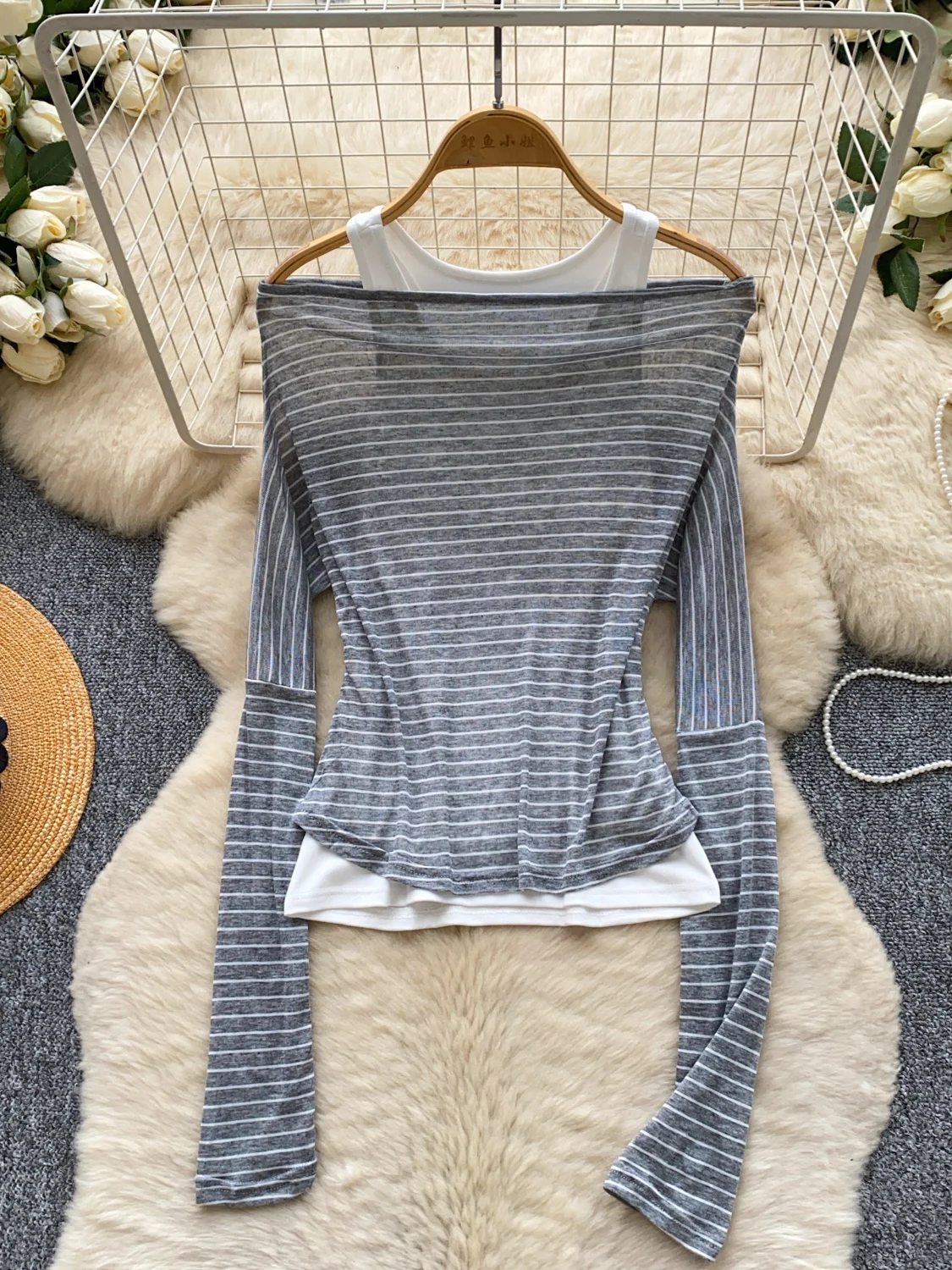 

Spring 2026 Women's Slim Fit Striped One Shoulder Long Sleeve T-Shirt Top And Bottom Set Early Autumn Fashion Casual Wear