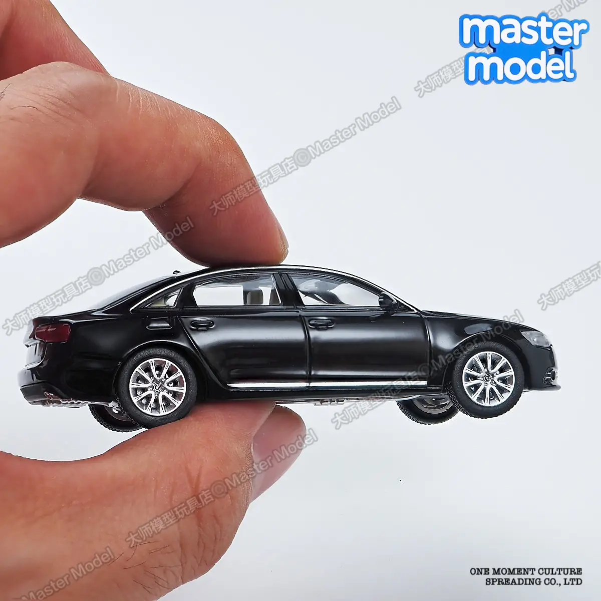 جديد Masdi 1/64 2022 أودي A7L أسود فضي A8L سيارة رياضية سبيكة سيارة مصغرة دييكاست جمع نموذج هواية لعبة مخصصة الصبي هدية