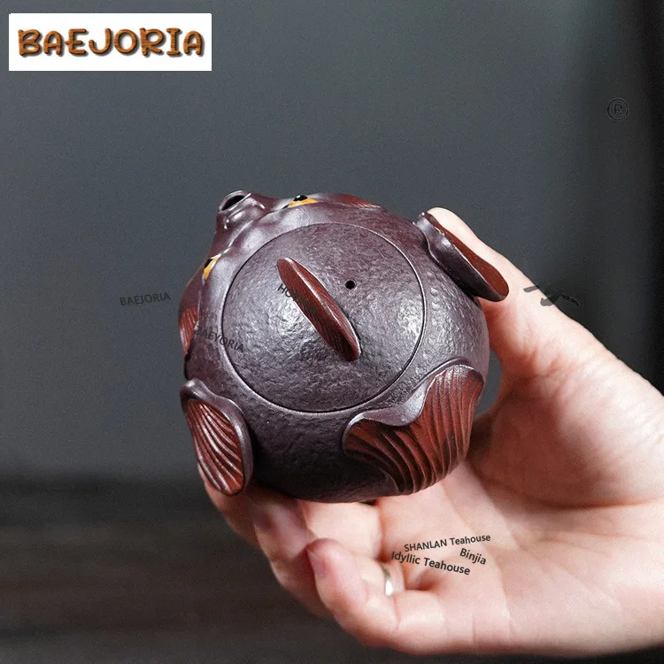 BAEJORIA 160ml Creative Yixing Purple Clay Teapot Handmade Swimming Fish Hand Grab Pot Raw Ore Purple Mud Kettle Zisha Teaset