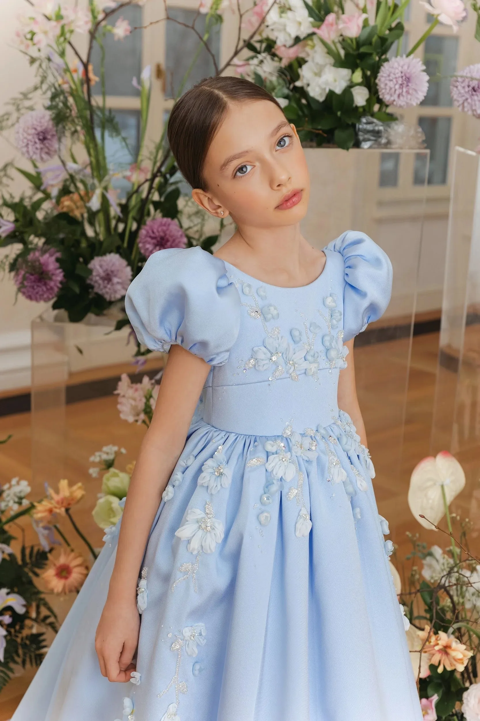 

Blue Satin Girls Birthday Dresses Floral Appliques Beaded Flower Girl Dresses for Wedding Party Baby Ball Gowns Customized