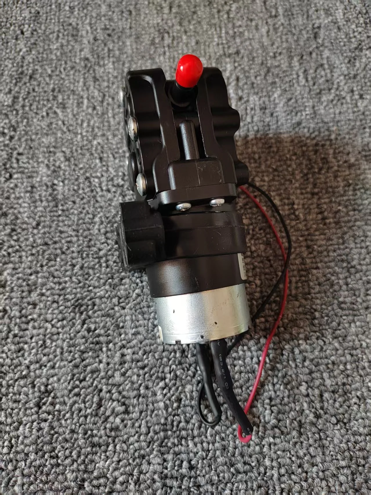 مناسبة لتنقية المياه ميديا MRO1990-100G المضخة الصغيرة GMB-G-14500، 24 فولت، 1.25 لتر/دقيقة