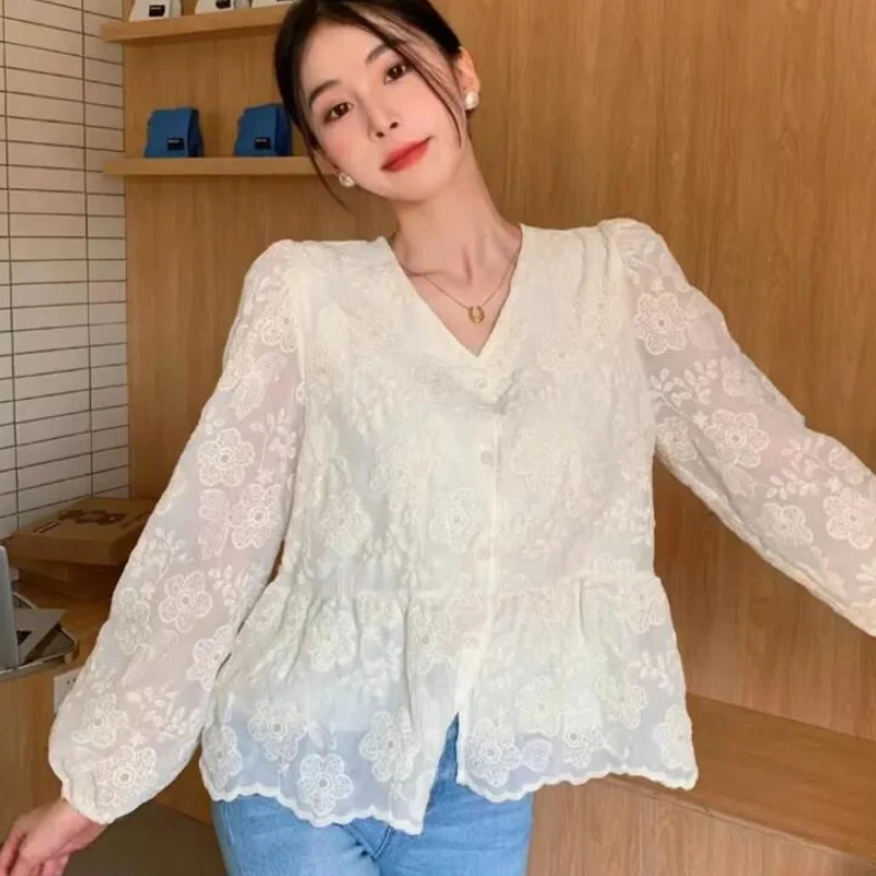 Autumn Shirts Women Elegant Aesthetic Preppy Fashion Loose Fit Floral Embroidery Design Long Sleeve Ladies Tops Casual All-match