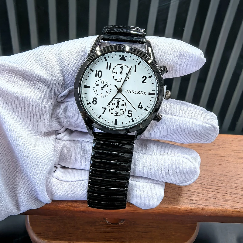 New Elastic Band Quartz Couple Fashion Watch with Large Dial Pointer Digital Face Men's Watch for Women