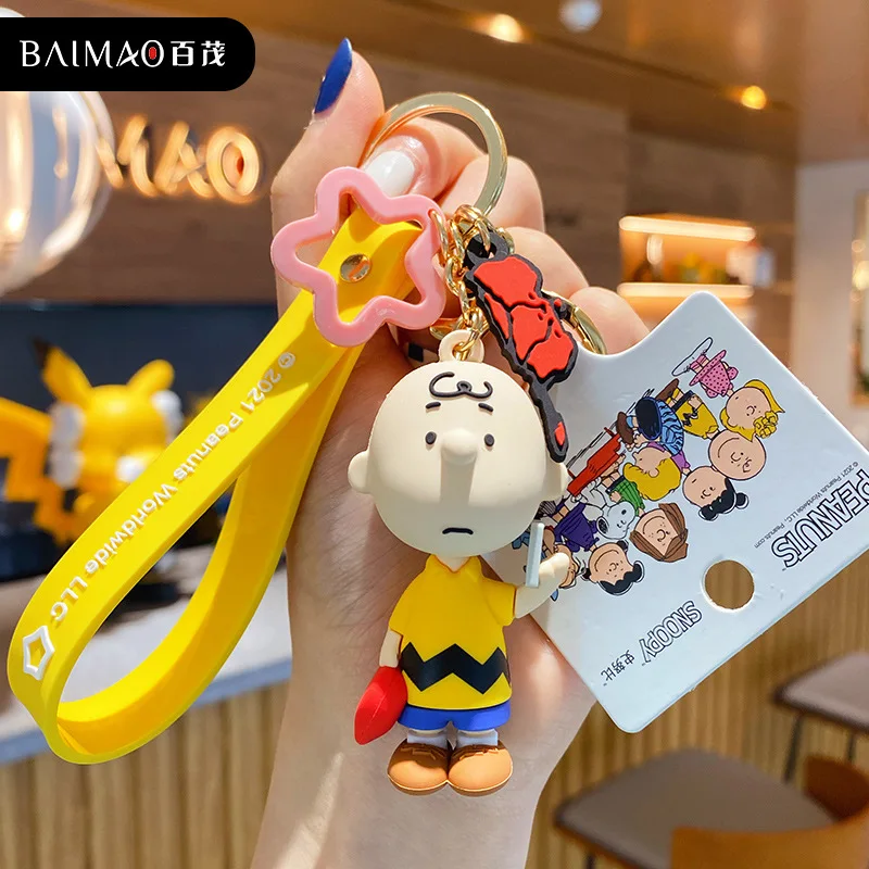 Cartoon Snoopy Anime Peanuts Keychains Puppy Pvc Doll Metal Pendant Key Ring Kawaii Fashion Creative Bag Accessories Gifts Toys