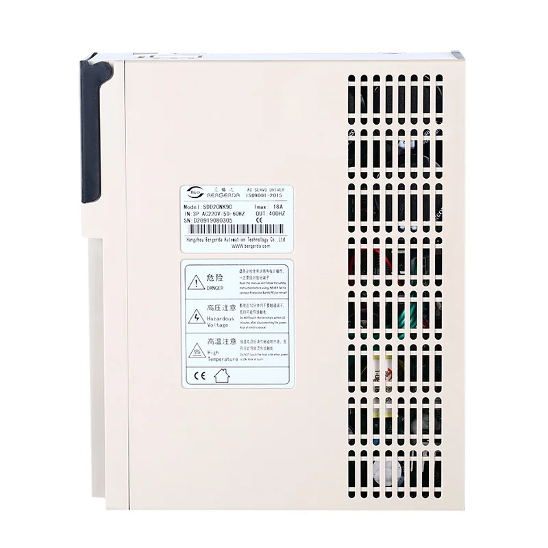 وحدة تحكم محرك سيرفو، للتحكم الآلي، محرك سيرفو ومحرك سيرفو يستخدم لوحدة تحكم محرك التيار المتردد باستخدام الحاسب الآلي