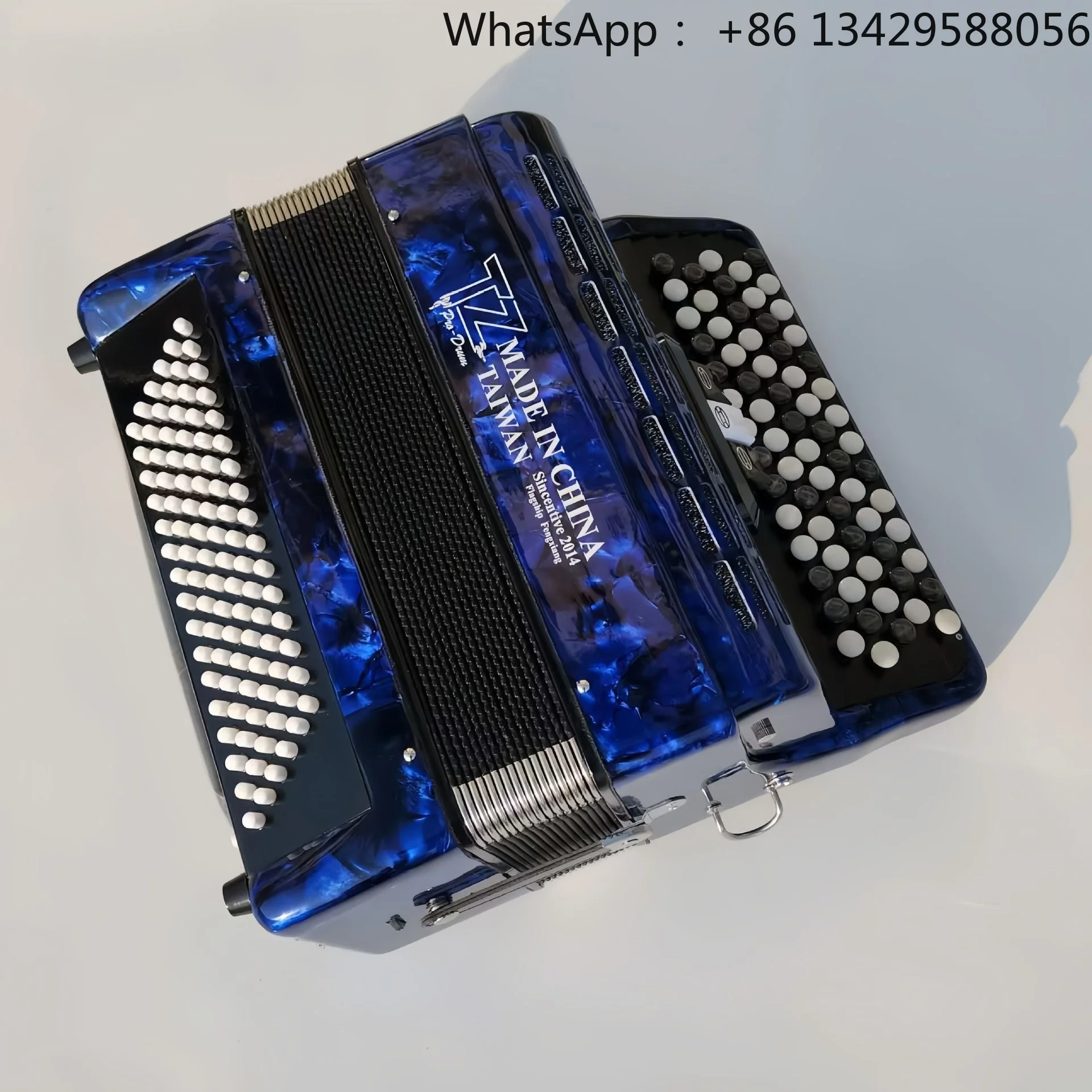 

Professional Diatonic 96 Bass Three-Change Tone Bayan Accordion Button Accordion Lightweight Accordion