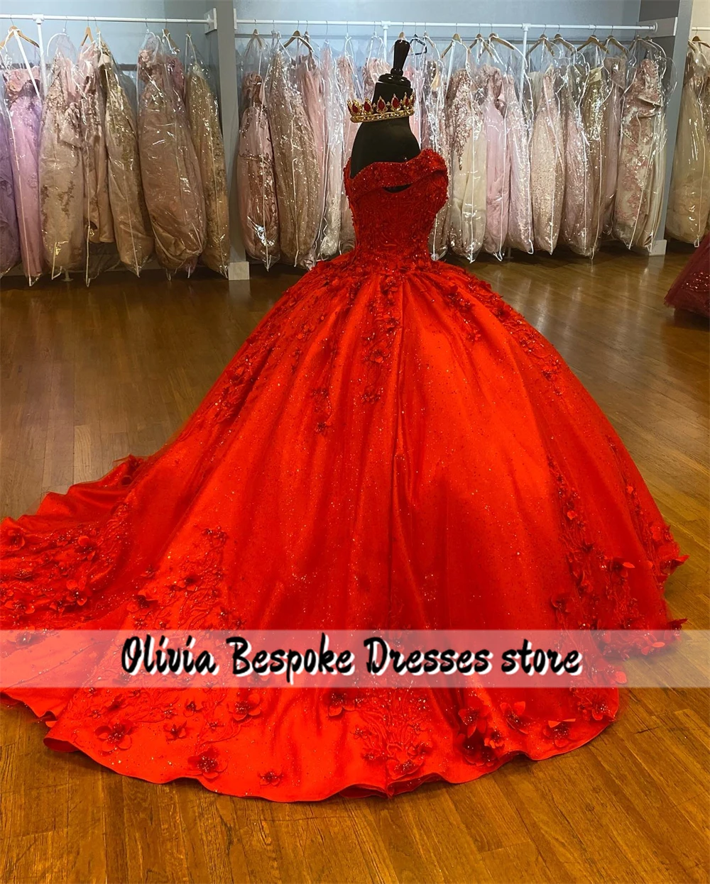 カスタマイズされた裸の肩のキンセアニェーラのドレス,真珠の花柄のボールガウン,赤,メキシコの結婚披露宴のドレス,魅力的
