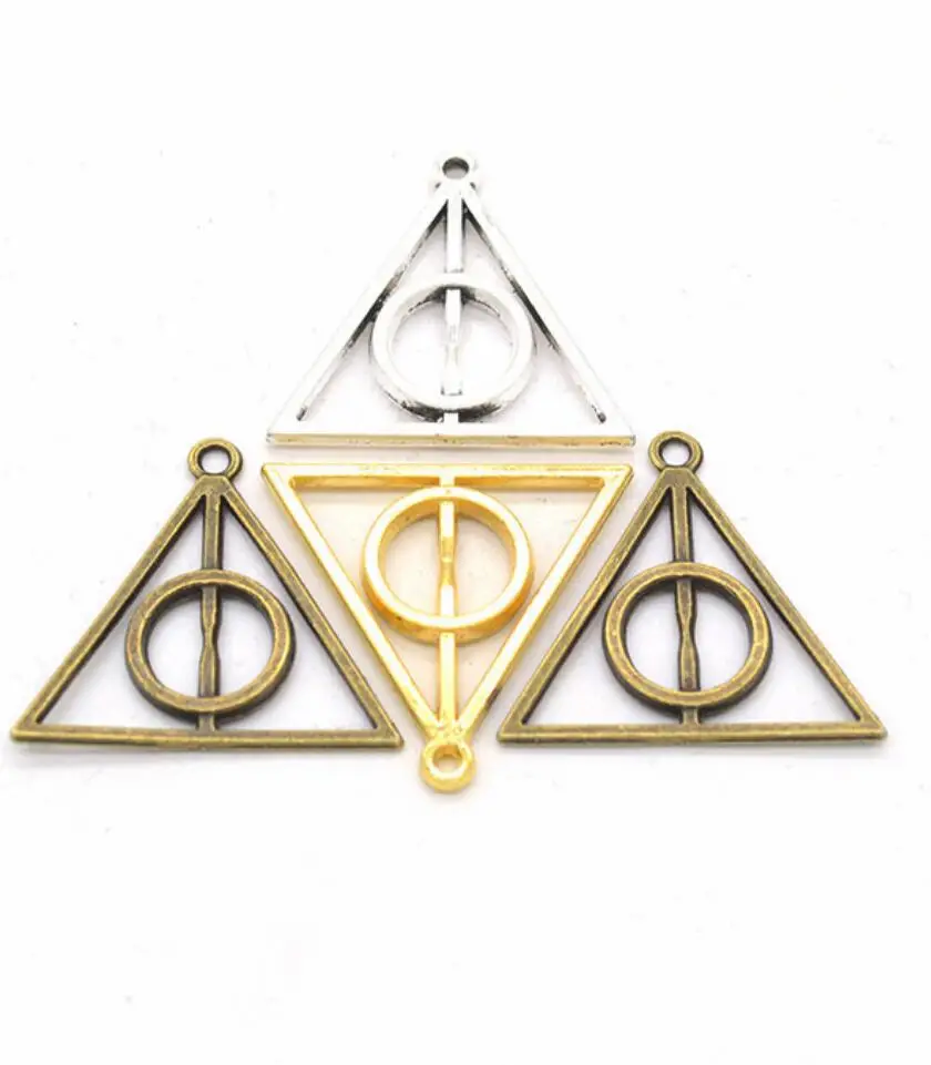 

30pcs Charms Triangle 32x31mm Antique Pendant fit,Vintage Tibetan Bronze Silver color,DIY For Bracelet Necklace F0119