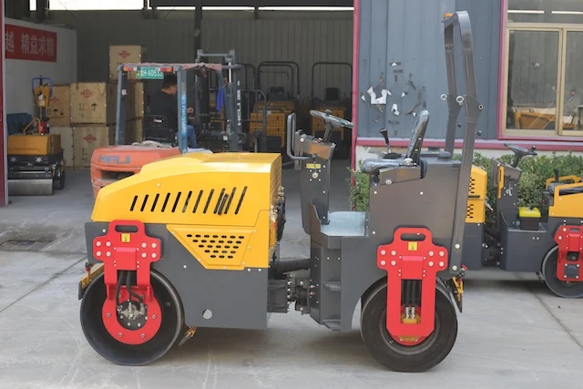 أسطوانة طريق H1200 ذات مدمجة قوية، محرك هيدروليكي مطاطي أمامي وخلفي لبناء الطرق