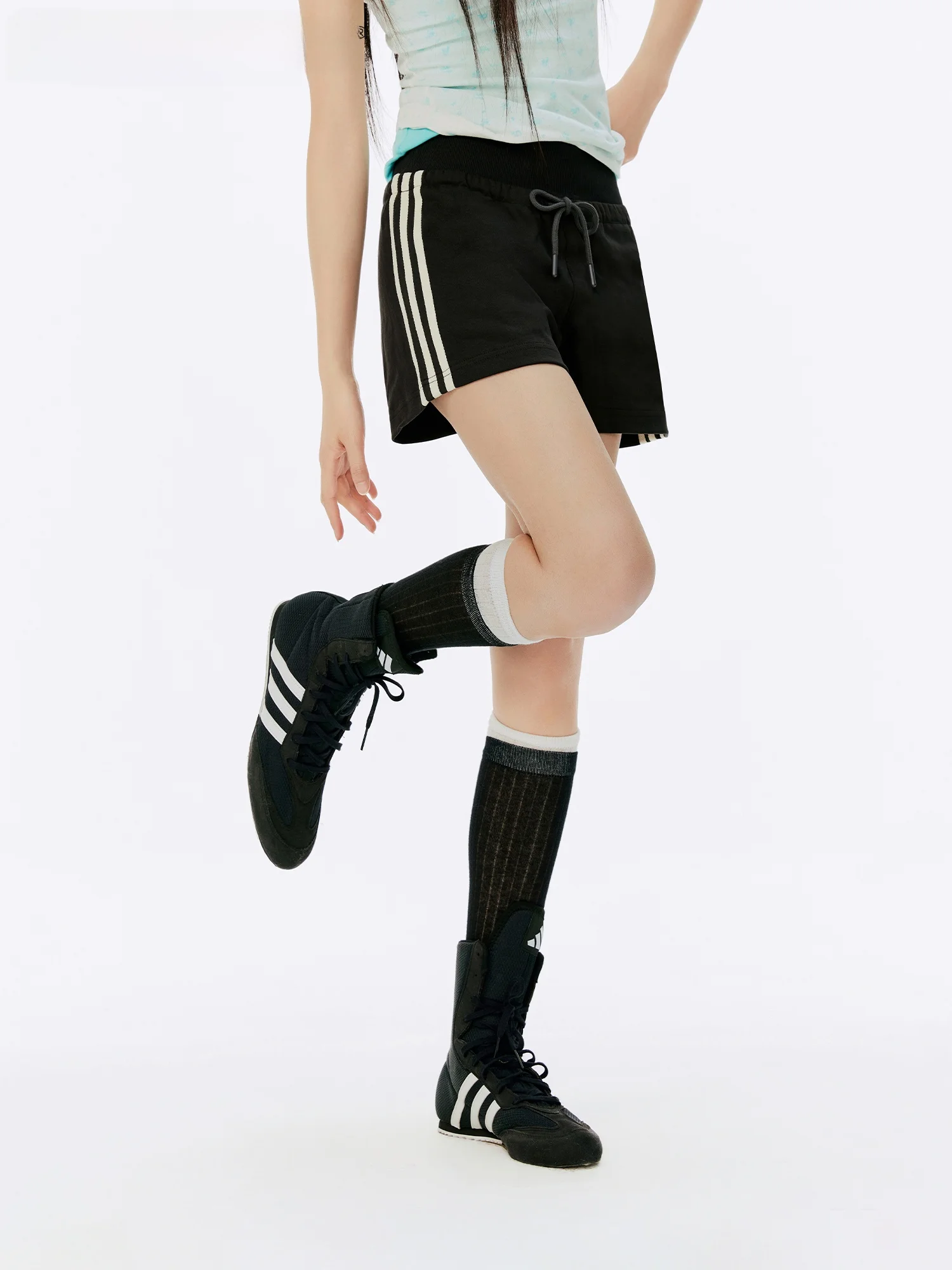 

Casual Stripe Weave Belt Grey Short Pants Women Summer Straight Leg Small Size Sport Fitness Outdoor Three-quarter Length Shorts