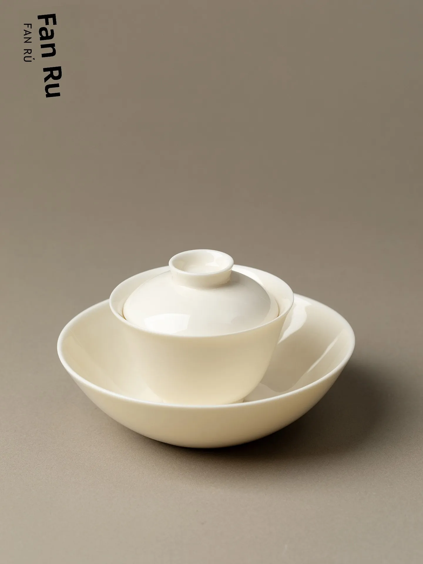 Fanyu Handmade Ceramic Tea Set Ivory White Glazed Thin-walled Bowl Lid Pot Holder for Brewing Tea  Style Dehua Porcelain