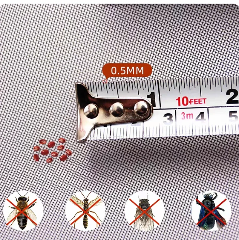 ستائر الأبواب المغناطيسية، وشبكات البعوض لنافذة شاشة الحشرات على الجانب الأيمن، ويمكن تخصيص ستائر البعوض غير المرئية