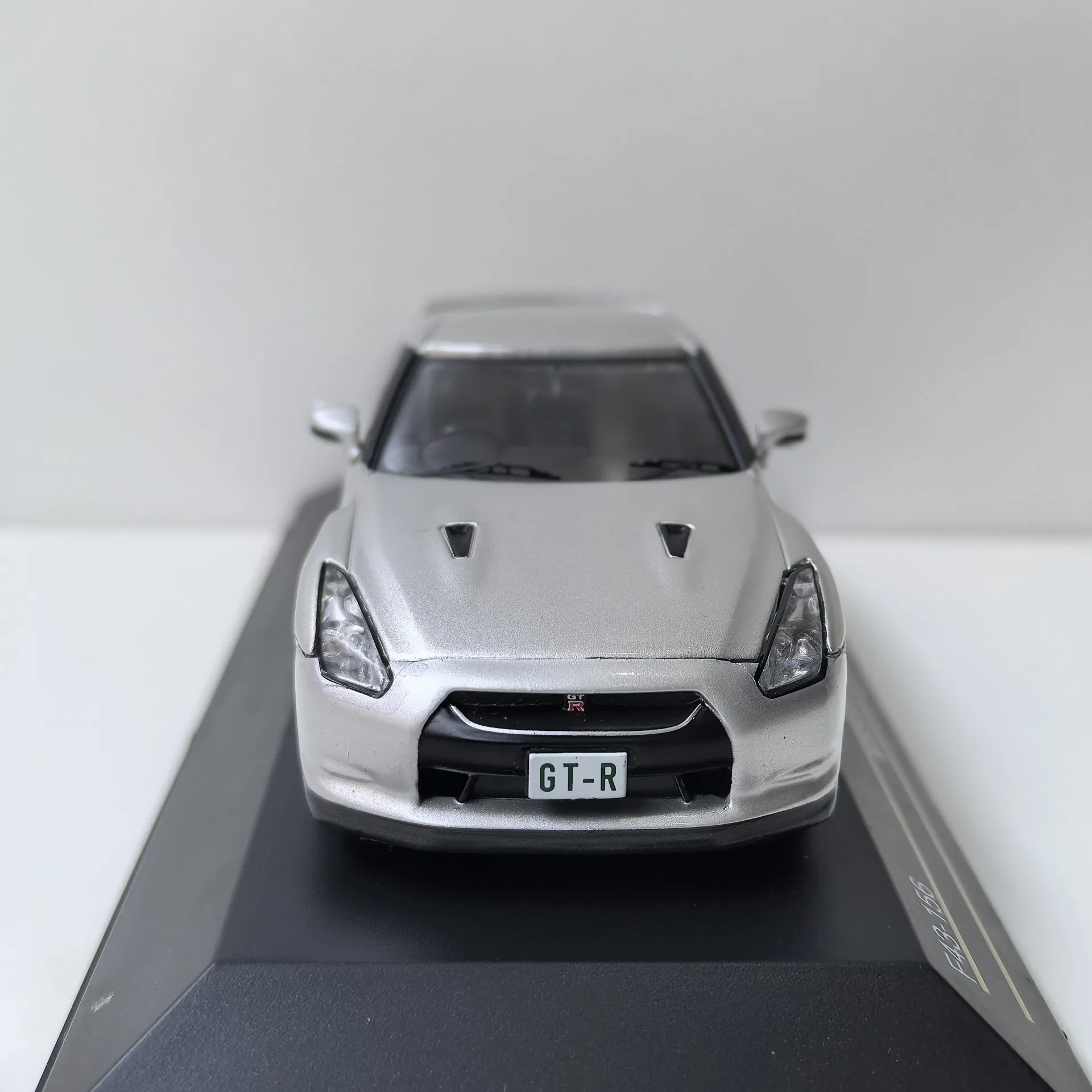 دييكاست الأولى 1/43 مقياس نيسان GT-R R35 2008 نيسان سبيكة سيارة نموذج تحصيل لعبة هدية تذكارية عرض حلية