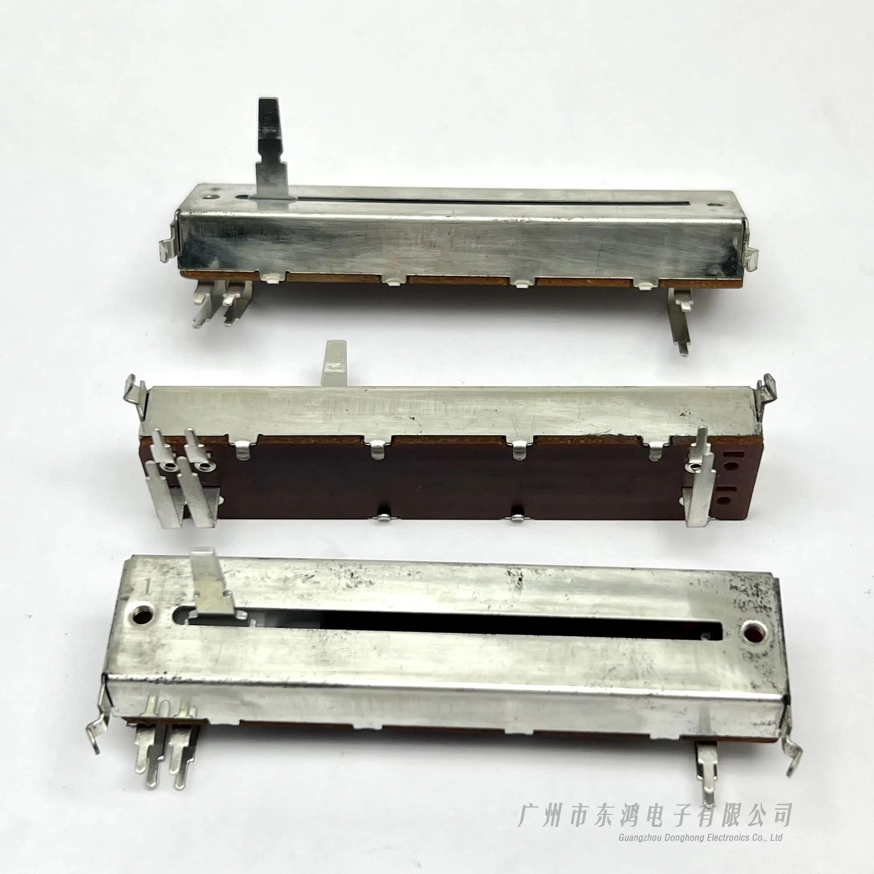 1 PCS Taiwan FD Fuhua 8.8 cm sliding potentiometer B10K*2 vertical side regulated straight slip potentiometer duplex fader