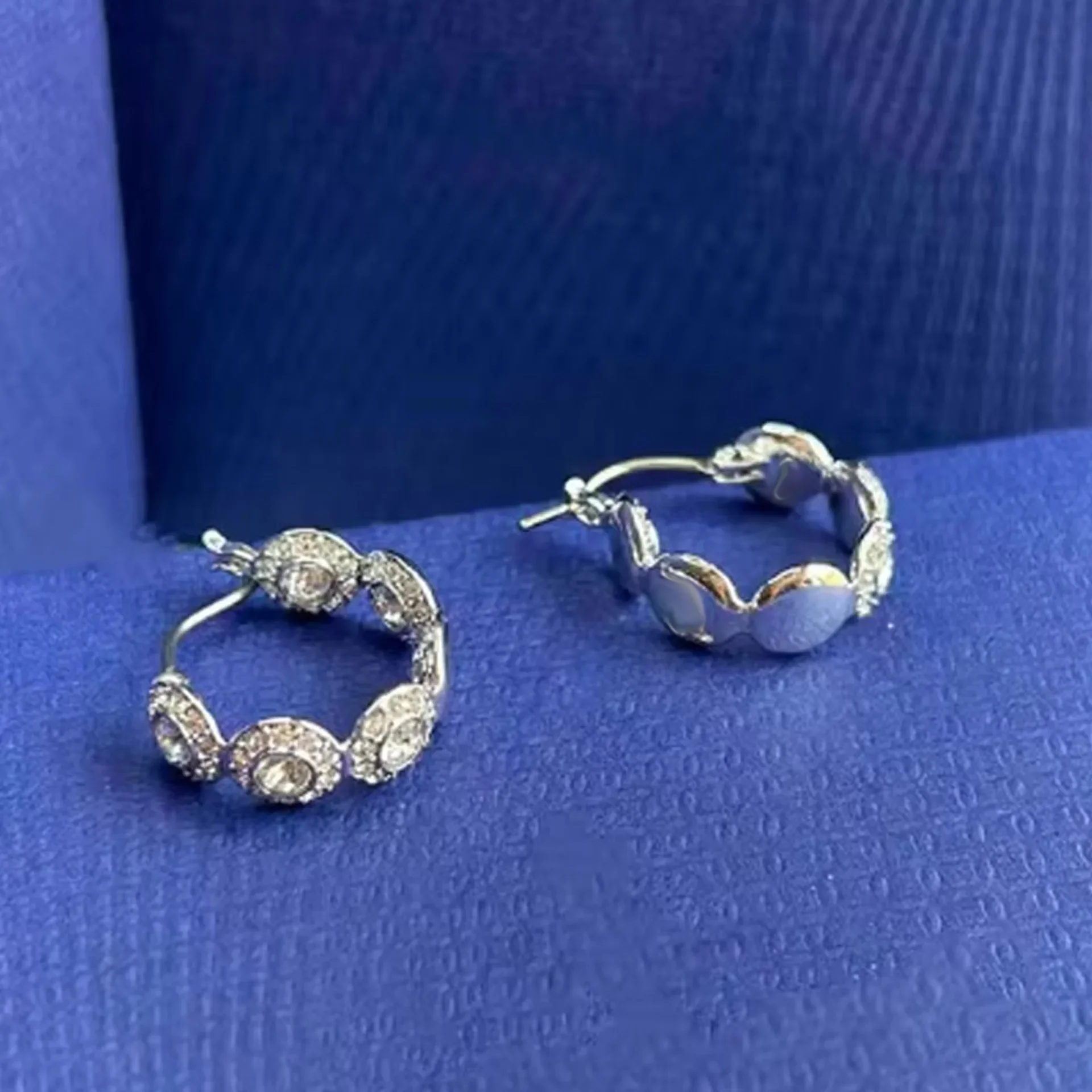 2025 Nieuwe Originele Ronde Waterdruppel Kristal Hoge Sieraden Set Mode Dazzling Dames Armband Oorbel Ketting Ring Huwelijkscadeau