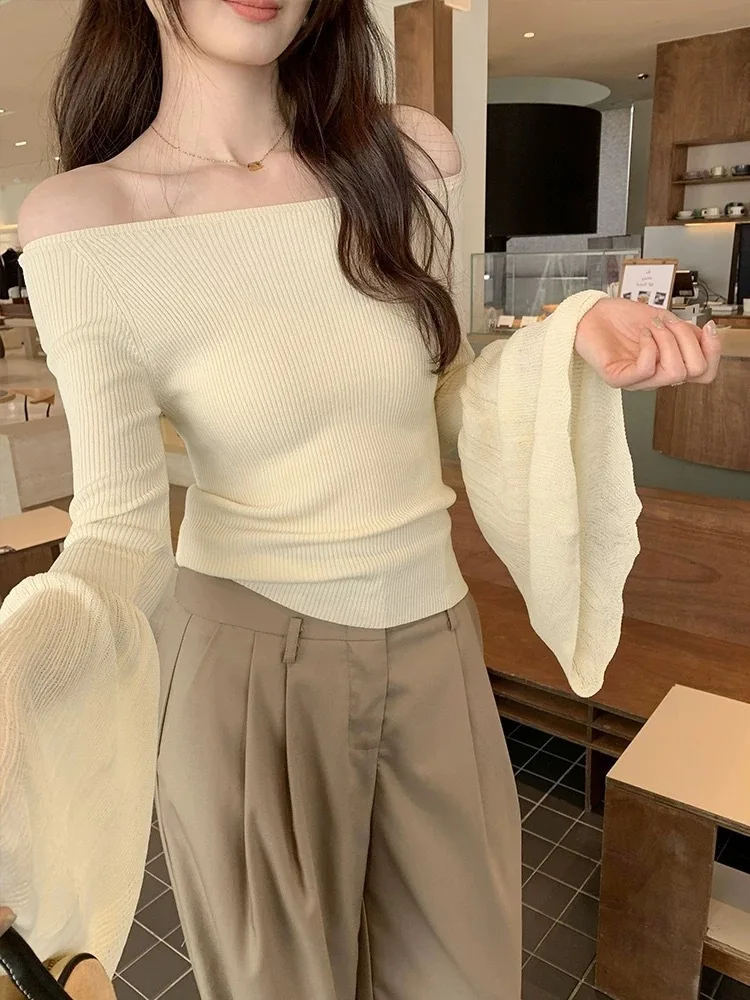 

2025 spring Knitted T-Shirt Women Slim Trumpet Sleeve One Shoulder y2k Tops outerwears woman clothing pull camisetas sweater