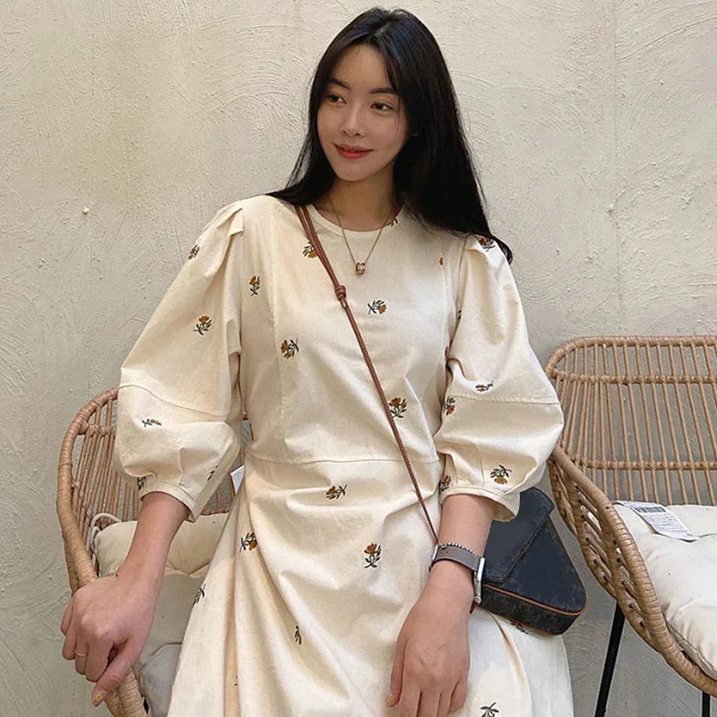 Korejpaa French Fashion Floral Embroidery Dress Women Puff Sleeve Casual Dresses Spring Casual O Neck High Waist Clothing