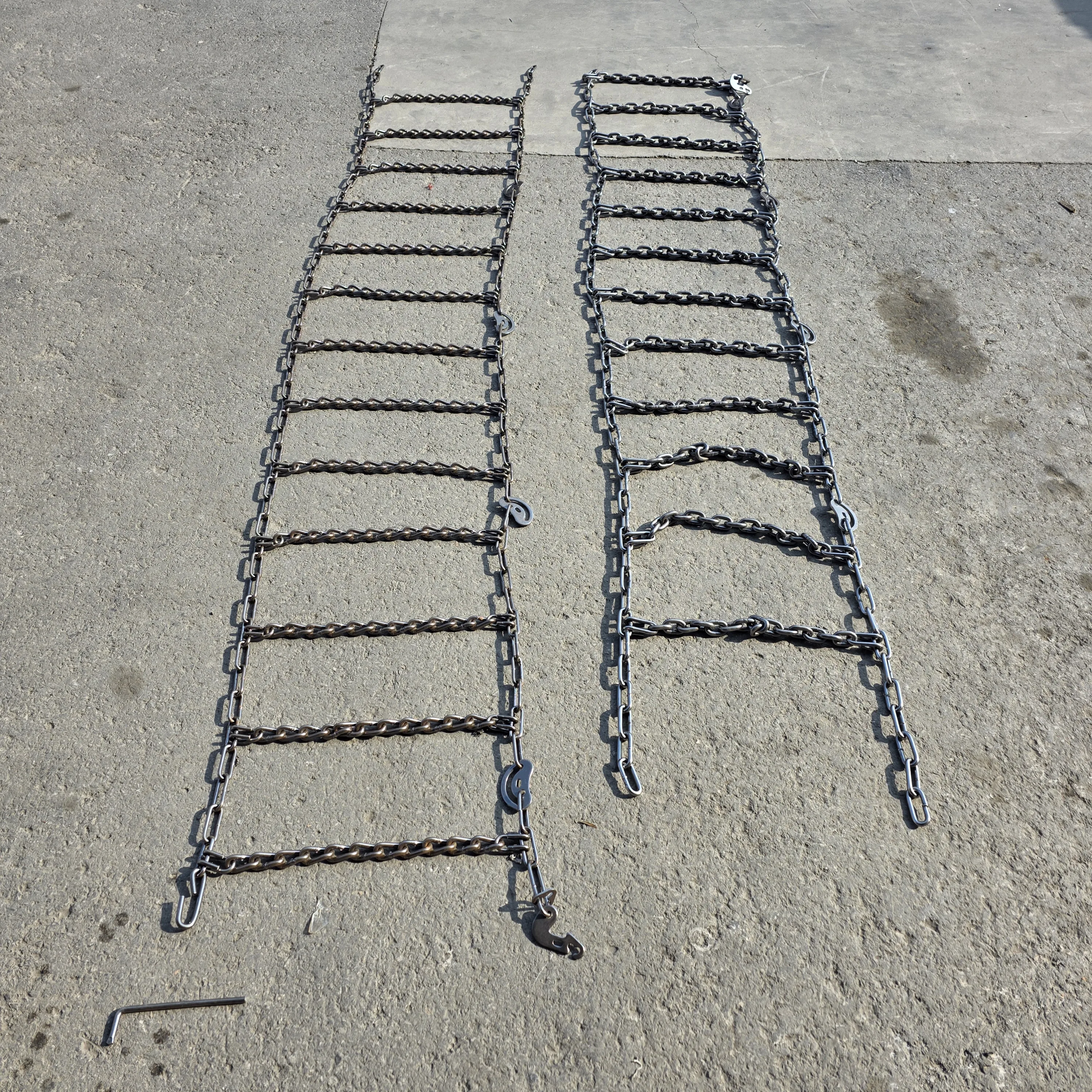 365/80 R20  Truck Snow Tire Chain Bevel Gear Alloy Steel Skid Chain for Truck Snow Tire ChainTruck Tyres New Condition