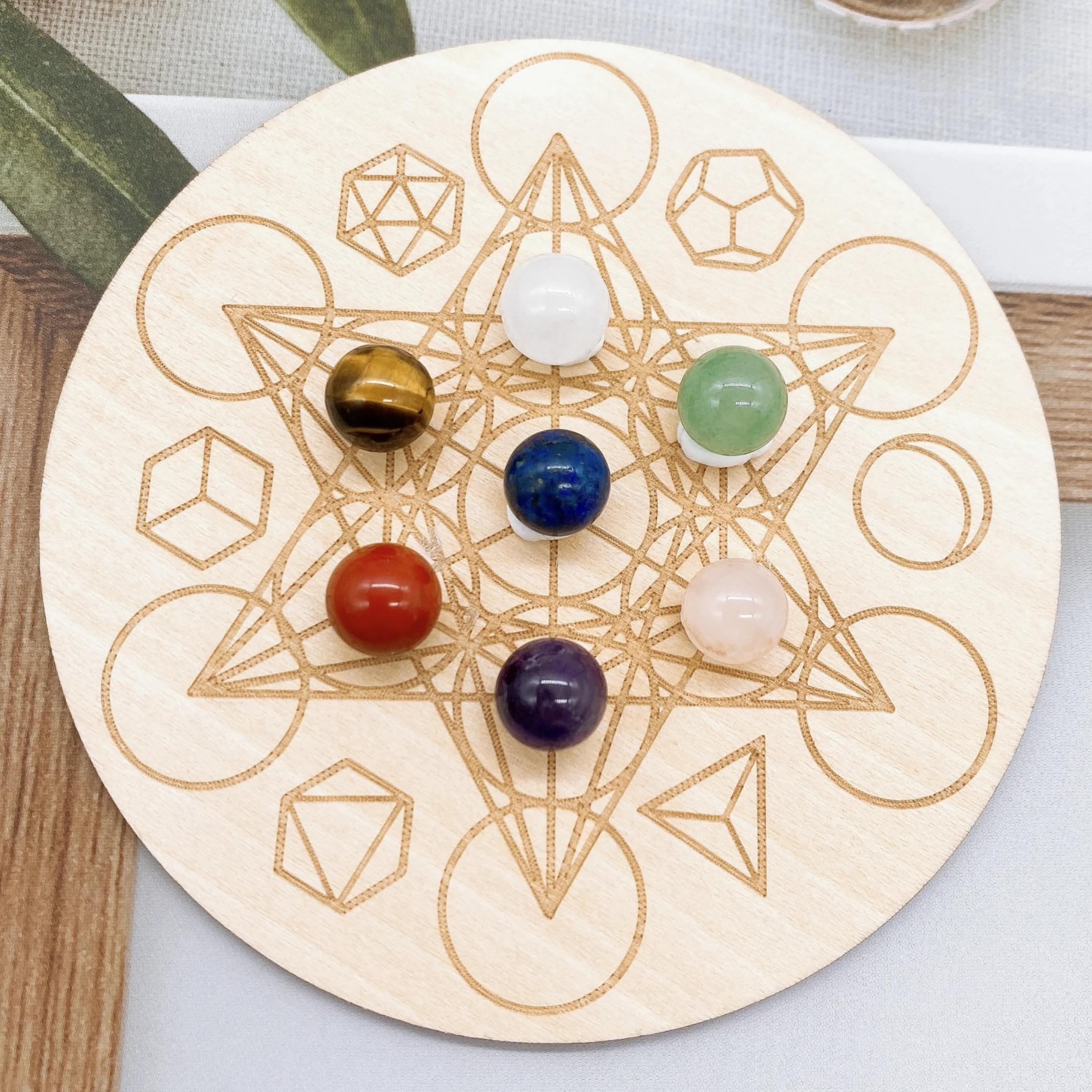 

10mm Natural Chakra Beads Magic Wooden Plates Crystal Quartz Stone Healing Energy Gravel Yoga Meditation Home Decor Gift