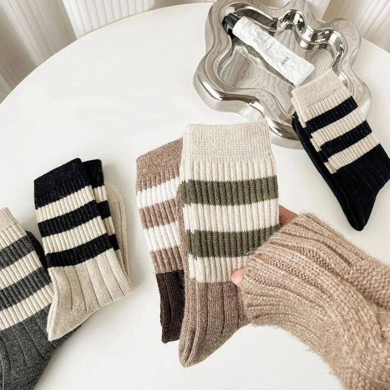 5 Pairs Women Striped Mid-calf Socks Autumn Winter Thermal Knitted Socks Brown Retro Slouch Boot Socks Casual Daily EU 35-42