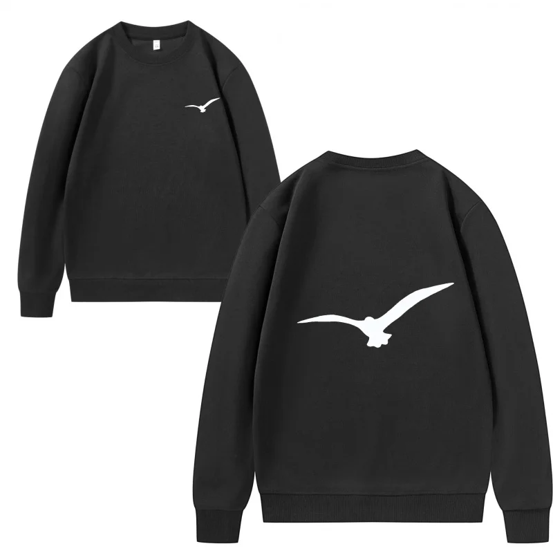 سويت شيرت رجالي طائر أبيض على خلفية سوداء بلوفر برقبة دائرية مريح مناسب على الطراز القوطي ملابس الهالوين في عام 2025