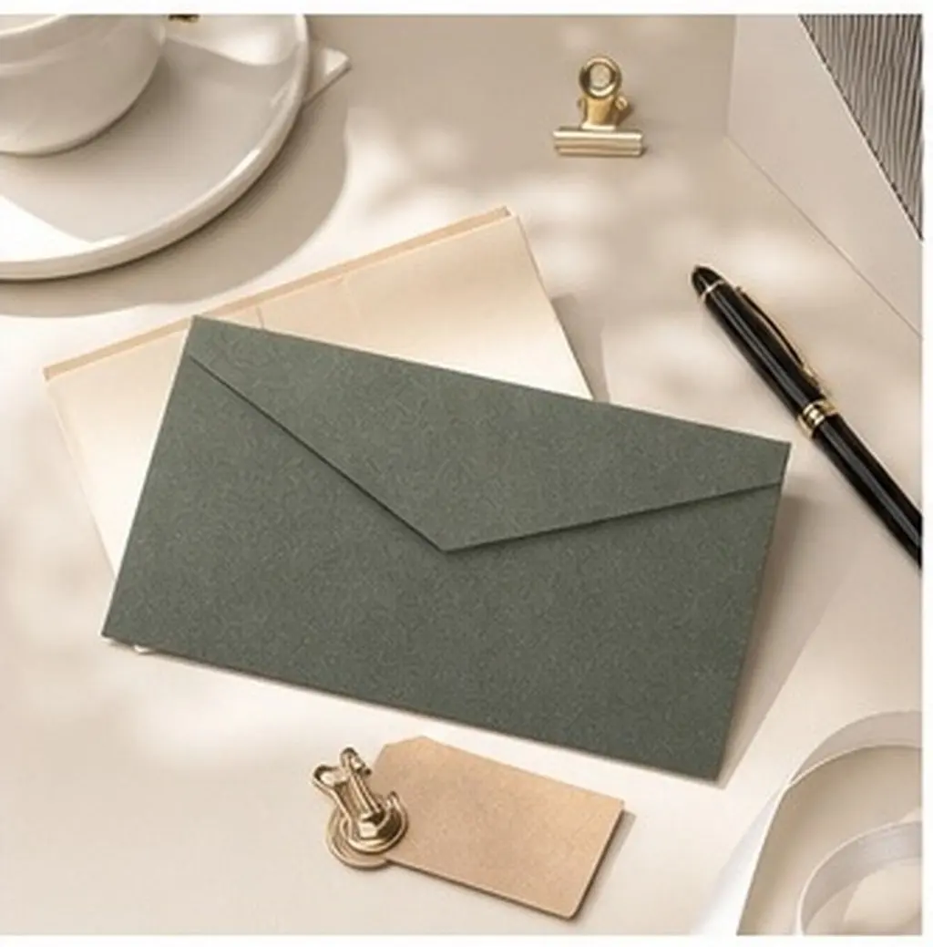 30Pcs Blank Envelopes for Invitations Cards Letters Photos Announcements Greeting Cards Wedding Party Corporate Events Home