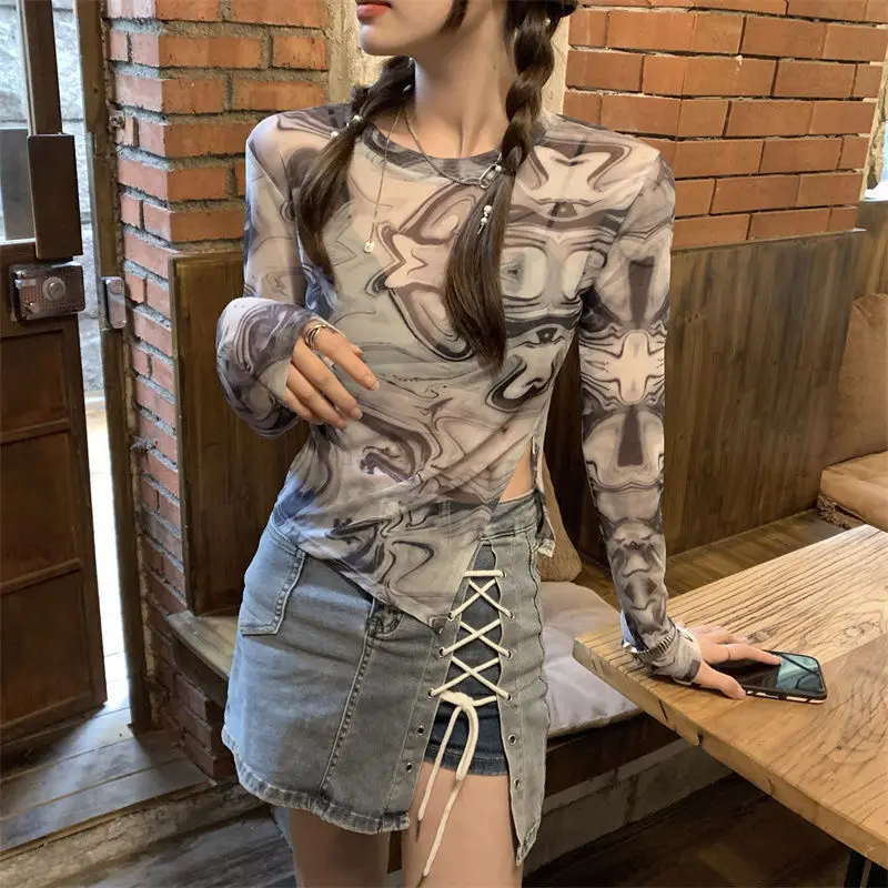 Women's  Autumn Printed Sunscreen Mesh Cropped Top Long Sleeve Shirt Graphic Print Slim Fit Side Slit Shirt Top Bottoming Shirt