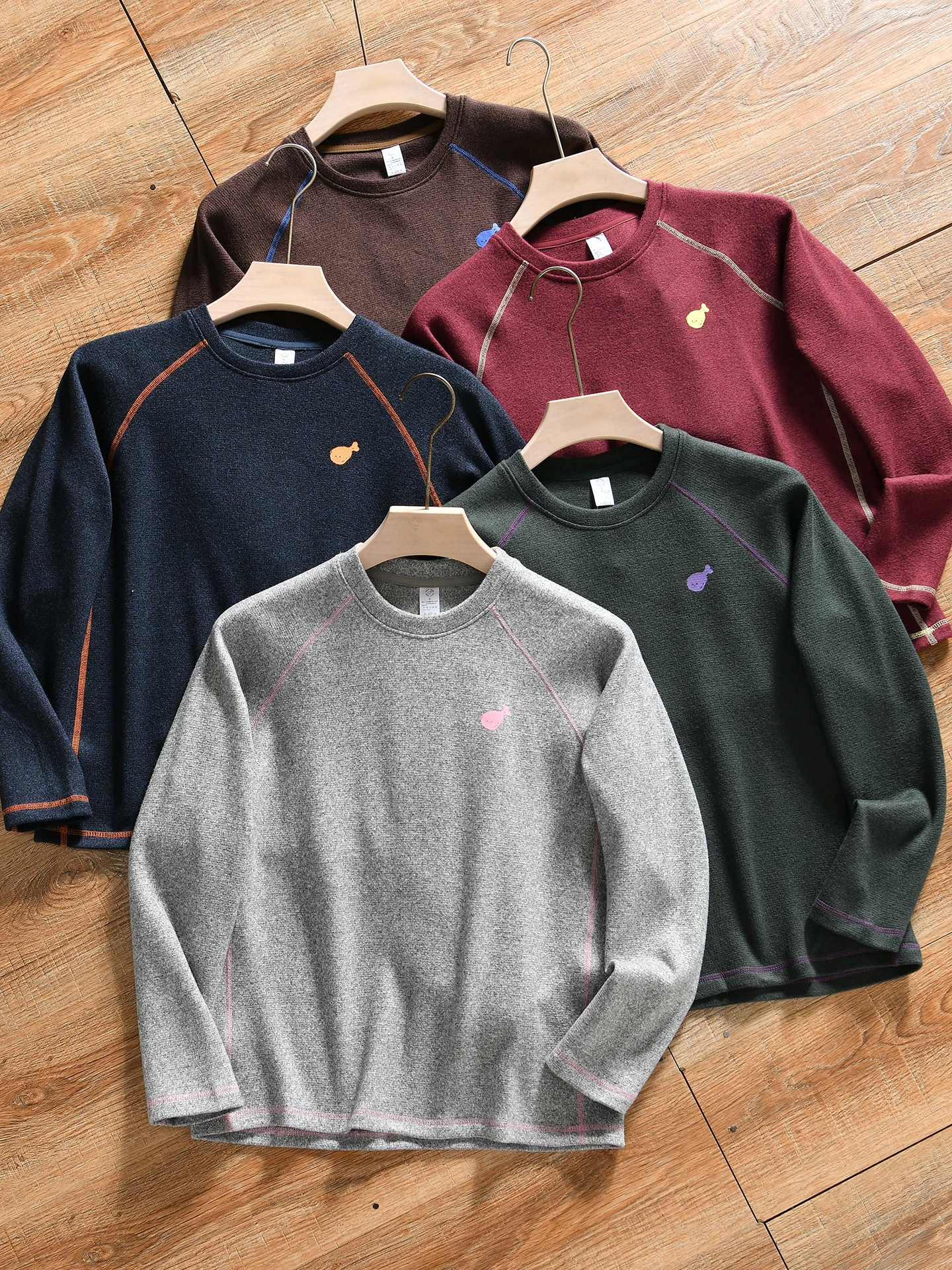 Soft Skin-Friendly Knitted Long Sleeve Crew Neck Sweatshirt for Women Autumn Winter Casual Comfortable Breathable Polyester B...