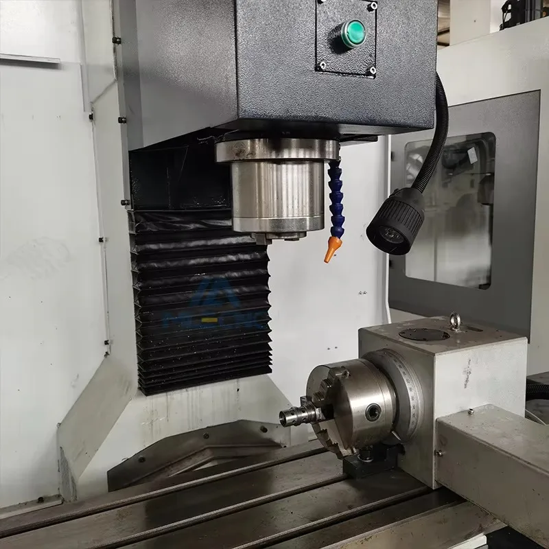 Алюминий Cnc Milg Hine Xk7136 Тайваньский известный бренд Нож Библиотека 16T Тип шляпы Прецизионный шарнирный центр 3/4 оси