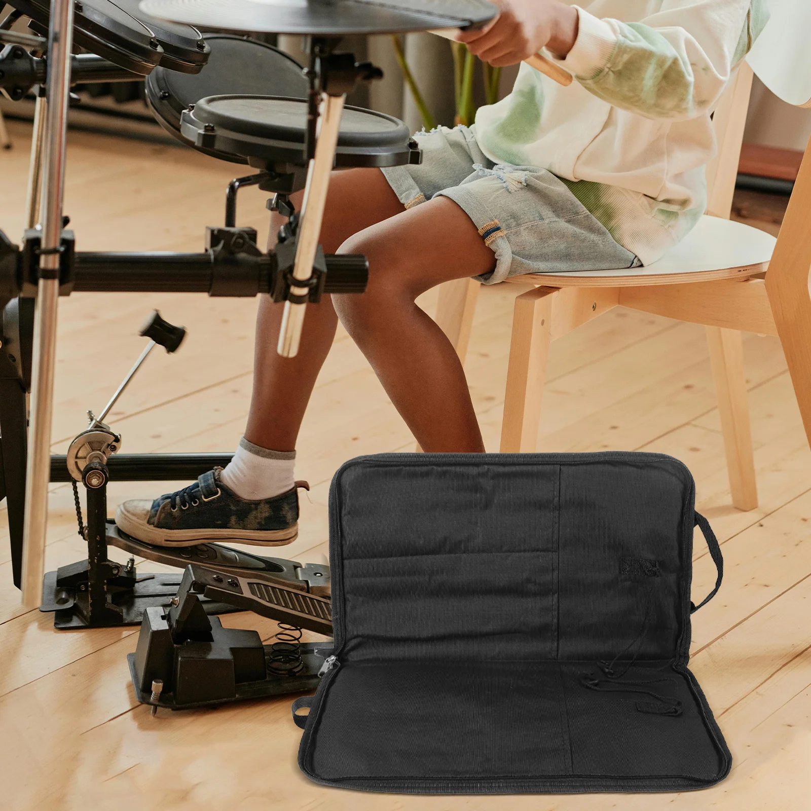 Przenośny, wielofunkcyjny plecak do przechowywania pałek perkusyjnych i akcesoriów, profesjonalna konstrukcja odporna na zużycie.