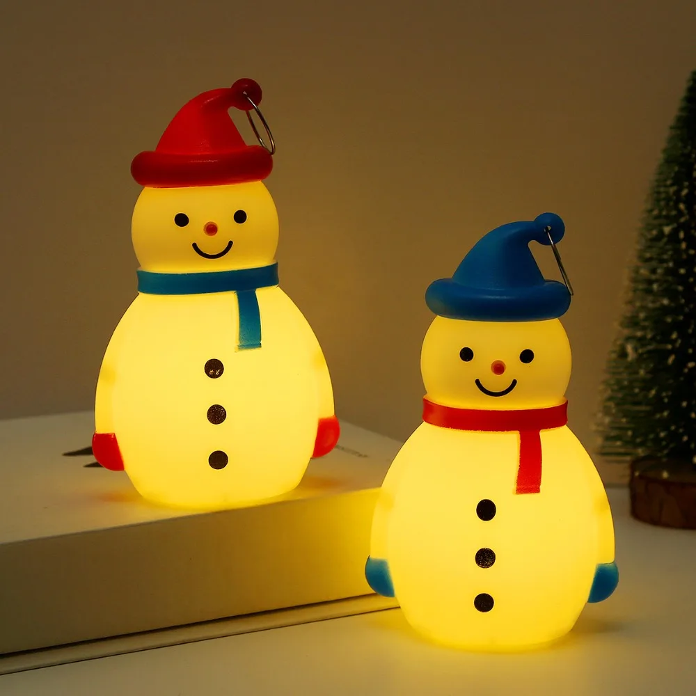 Luces de muñeco de nieve de Navidad luminiscentes, lámpara colgante de mesa, luz nocturna de muñeco de nieve alimentada por batería, luces LED colgantes para árboles de Navidad