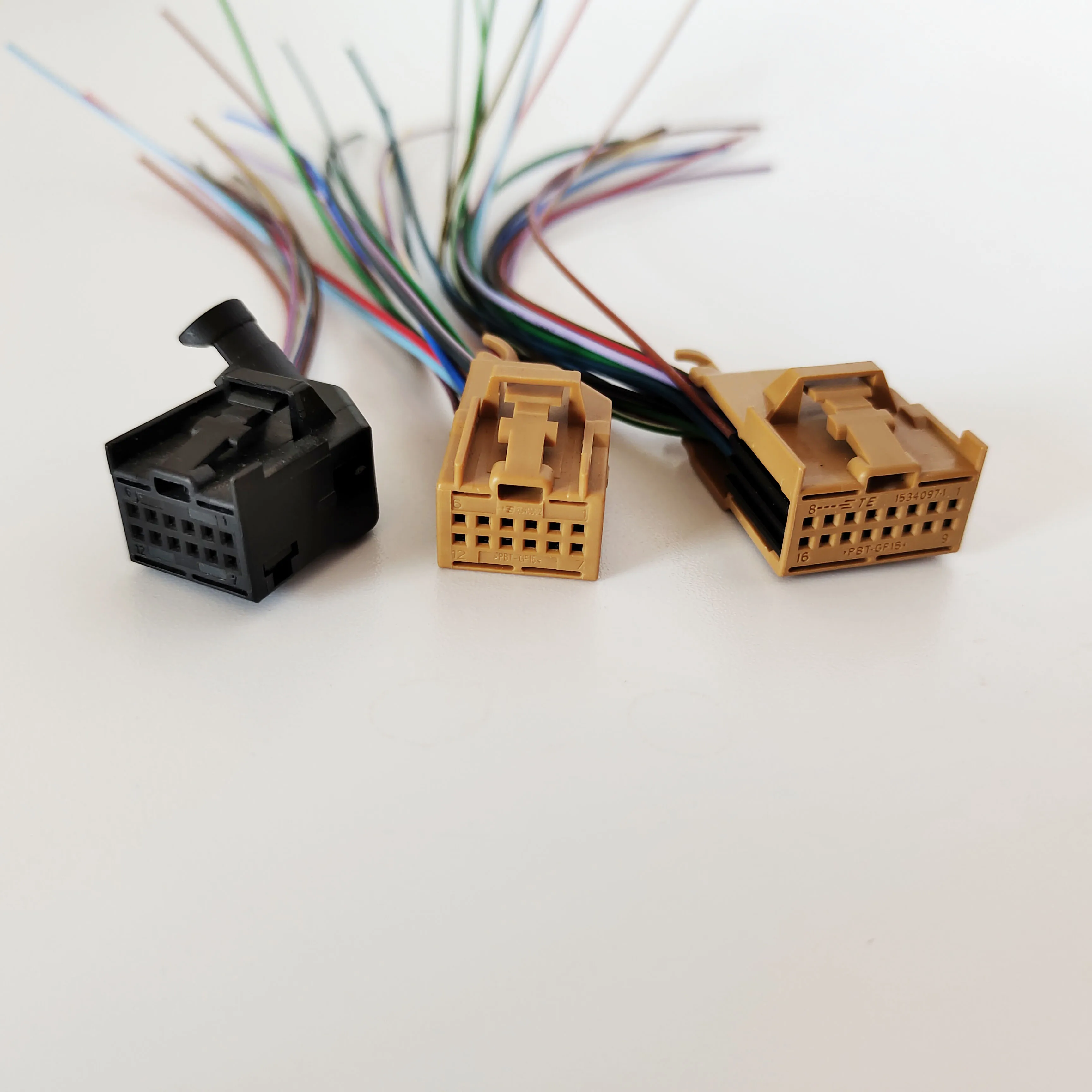 

1pcs For Audi Q5 A4L A6L Reverse Parking Sensor Module Plug