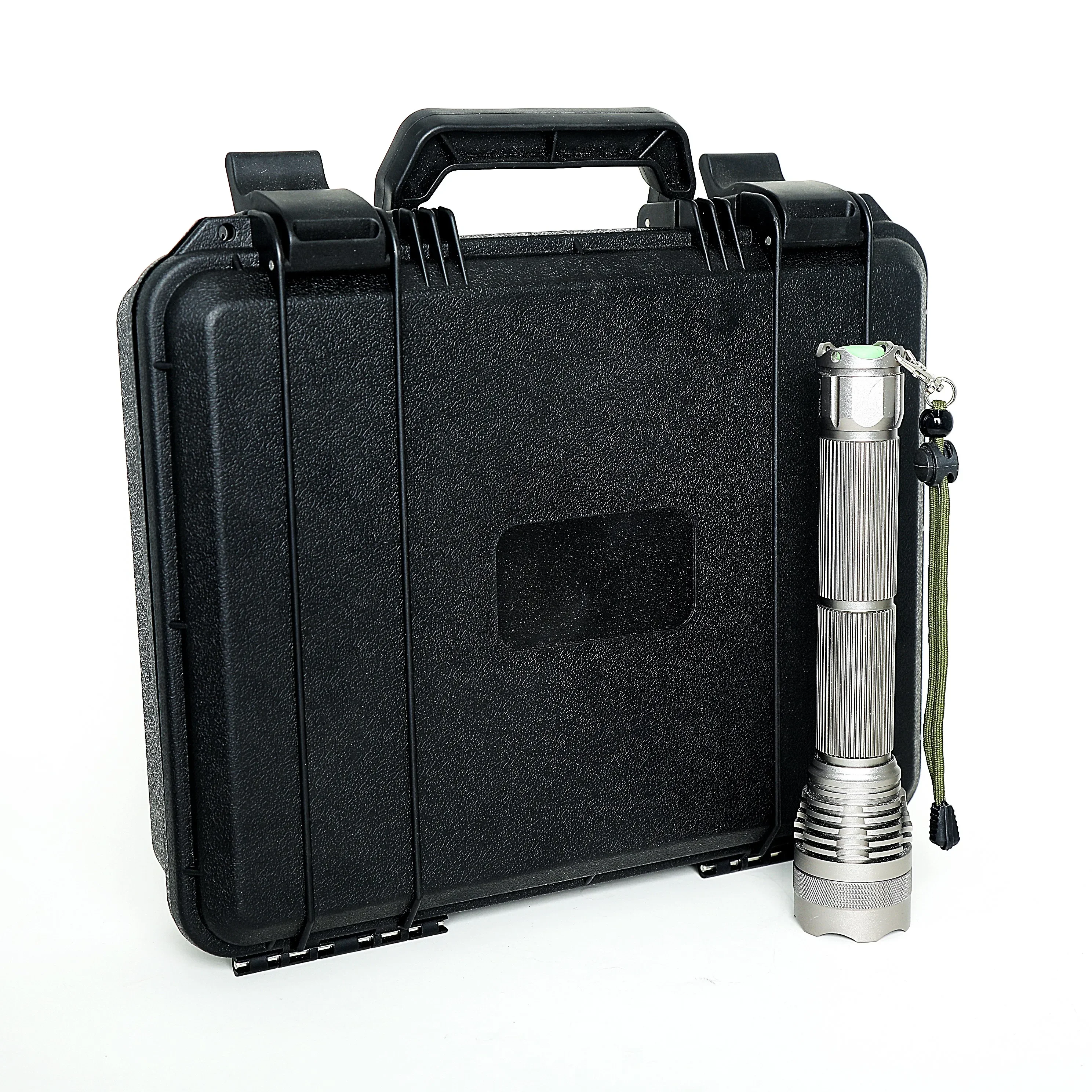 SC-3W Flashlight-style Ultraviolet Lamp for Fluorescent Penetrant Inspection and Magnetic Particle Testing.