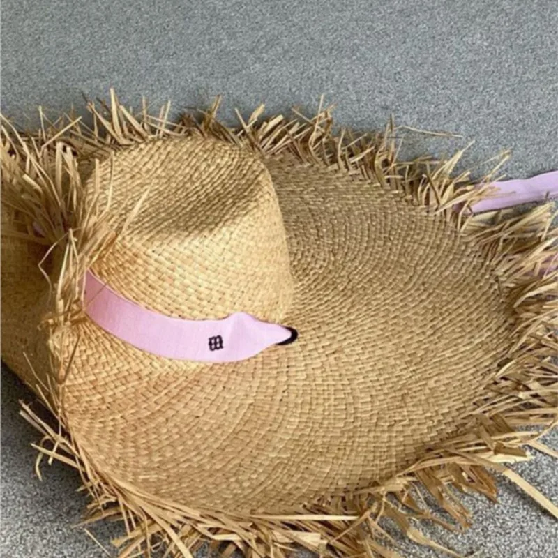 

Elegant and fashionable hand-woven hat lady's large-brimmed