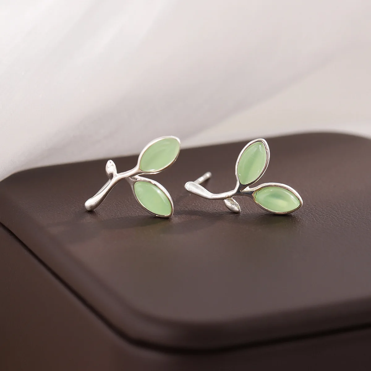 Nature Art Fashion Student Jewelry 925 Sterling Silver Green Leaf Stud Earrings For Women Girl