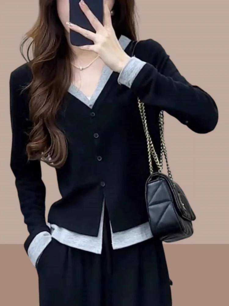

Stylish V-Neck Base Shirt Women's Fashionable Beautiful Korean Style Spring Autumn New Arrival Polyester Fiber Long Sleeve