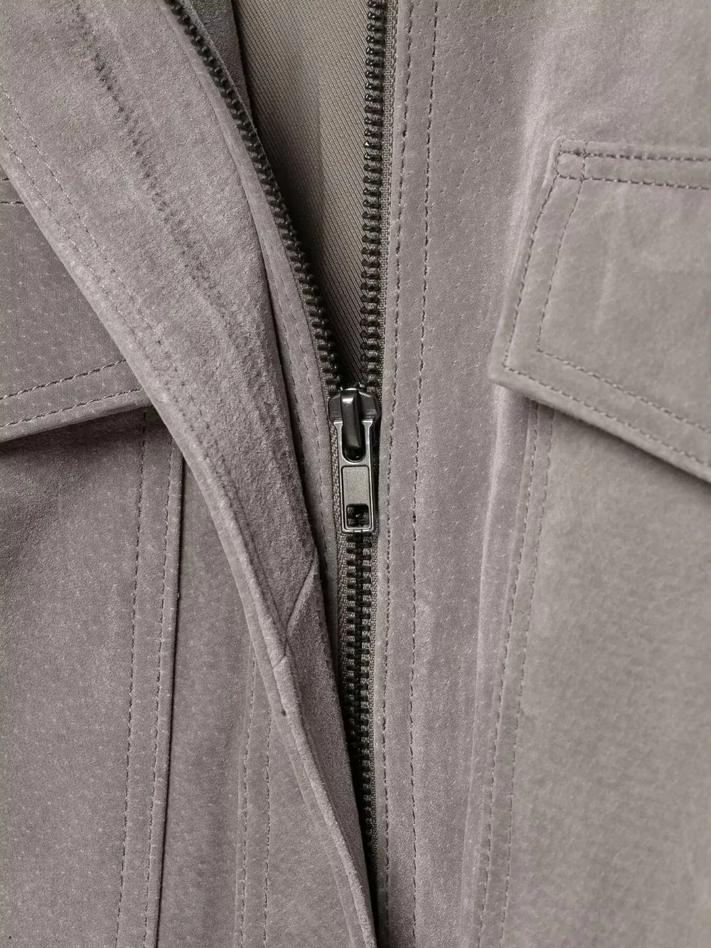 Damen-Cargojacke, kurz geschnitten, für Herbst und Winter, Damenmantel, Stehkragen, Träger, Schulterklappen, viele Taschen, gerippter Saum, lockerer Schnitt, lässige Oberbekleidung. – Detail 8