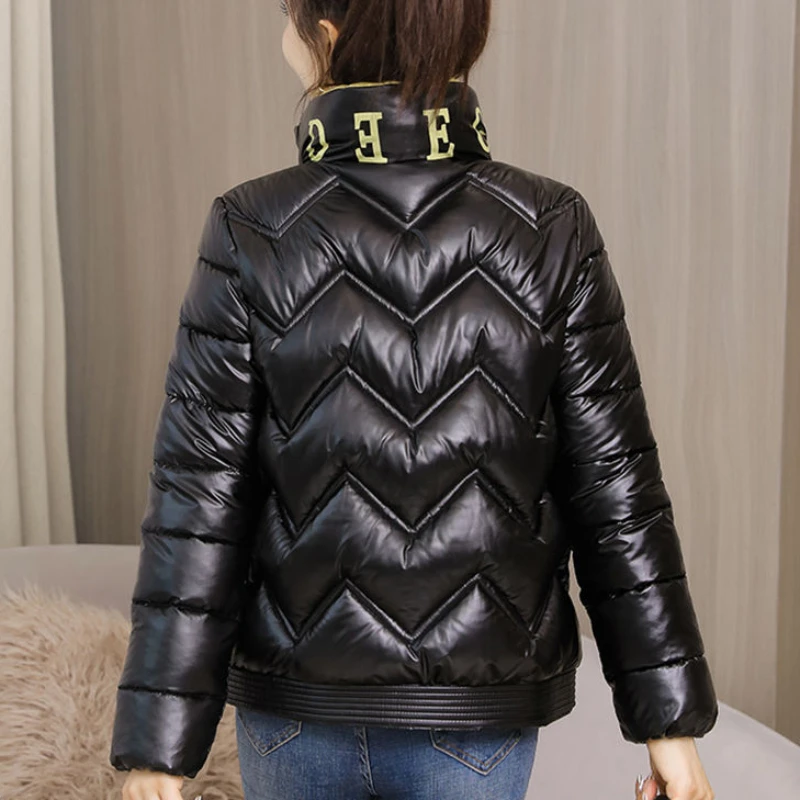 Cropped Black Thick Padding Female Coats Quilted Padded Women\'s Jackets Duck Down Short Blue Fashion 2024 Winter Promotion Korea