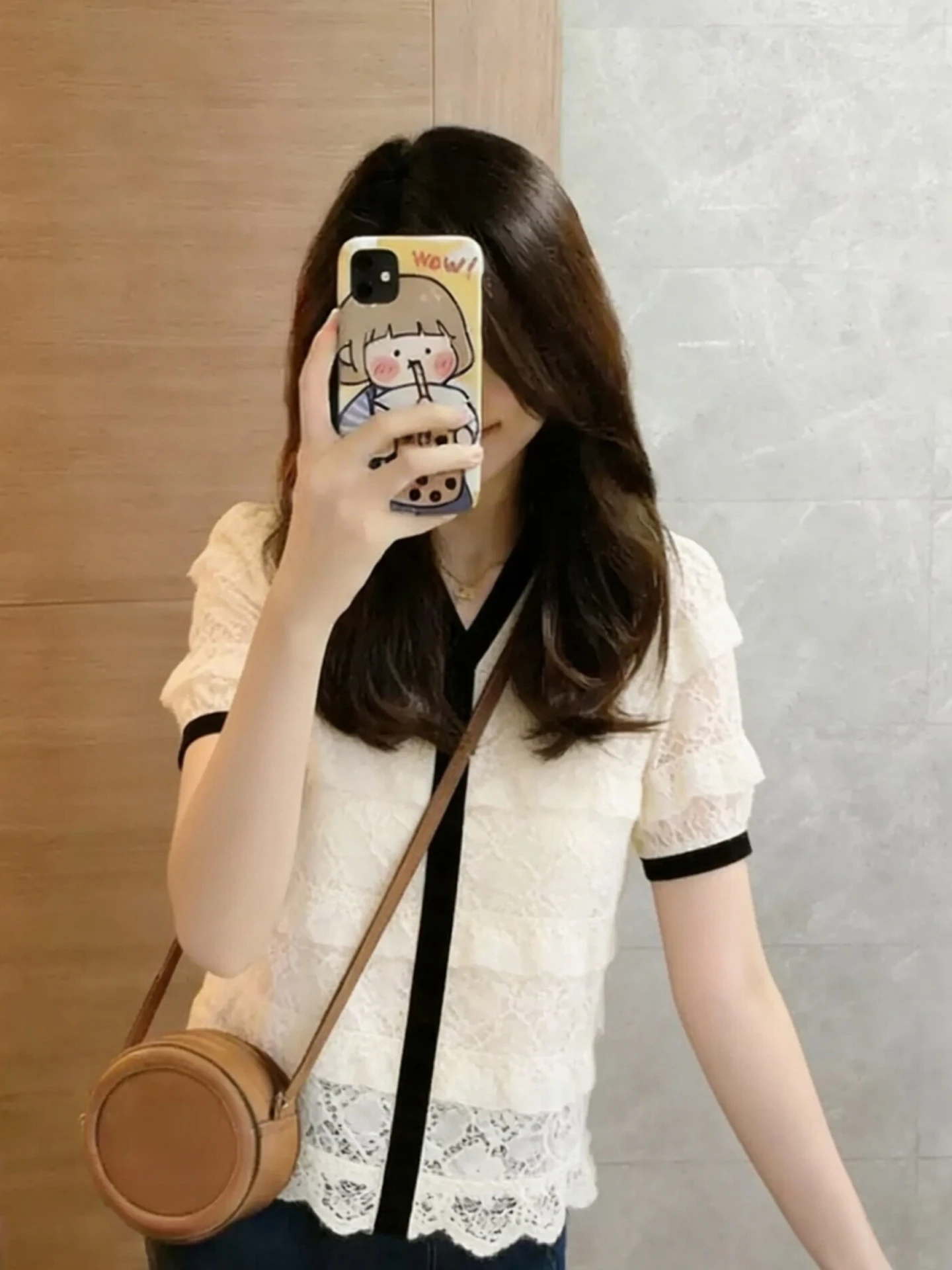 

Elegant Lace Shirt Loose Short Sleeve V-Neck Women's Fashion Summer Color Block Light Mature Style Korean Version Straight Cut
