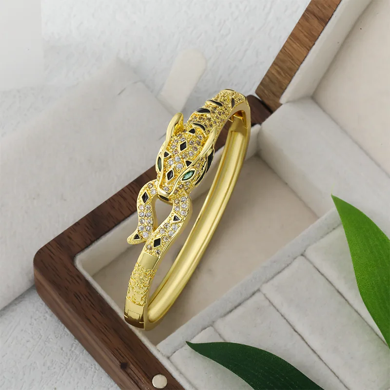 YaoQuan: El Brazalet de Diseño Geométrico con Zirconia Real que Está Revolucionando la Joyería Femenina en AliExpress