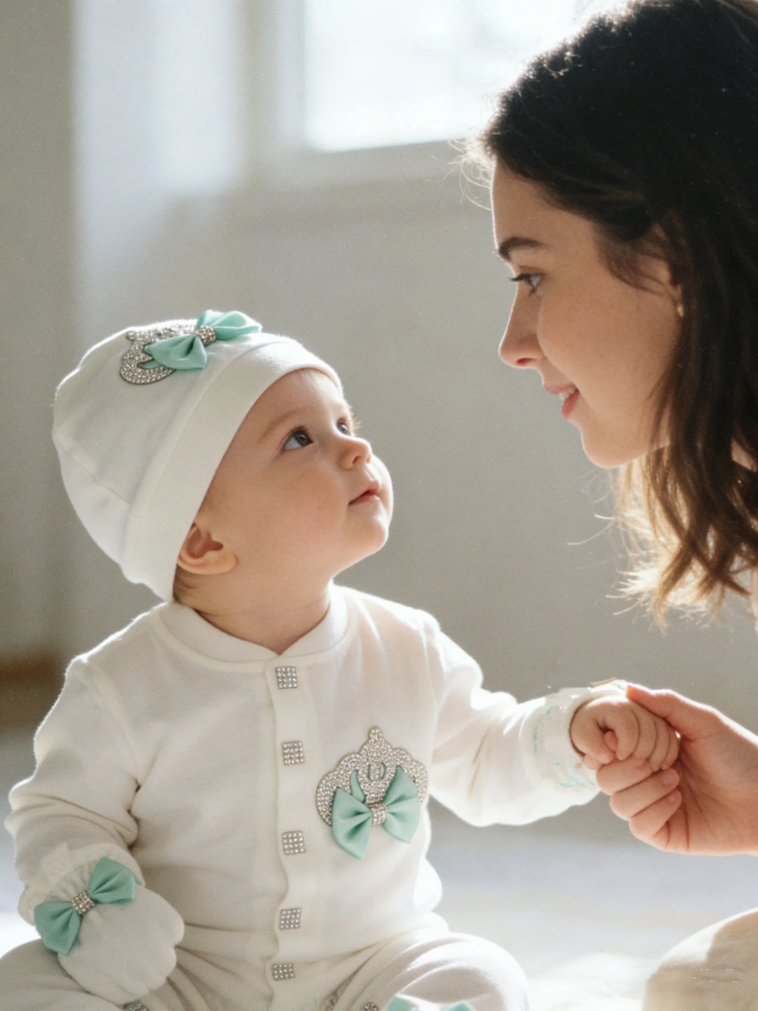 Newborn Girl Princess Onesie Set - White Mint Bow Rhinestone Outfit for Baby Photoshoot