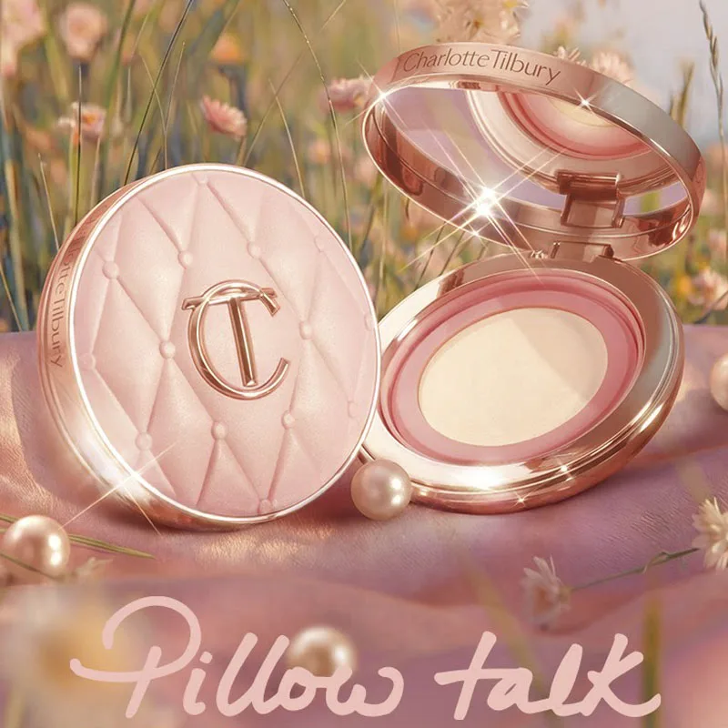 

CT Pillow Talk Beautifying Cushion Foundation: увлажняет кожу и палетка Natural Soulmates с двухцветными румянами в форме сердца