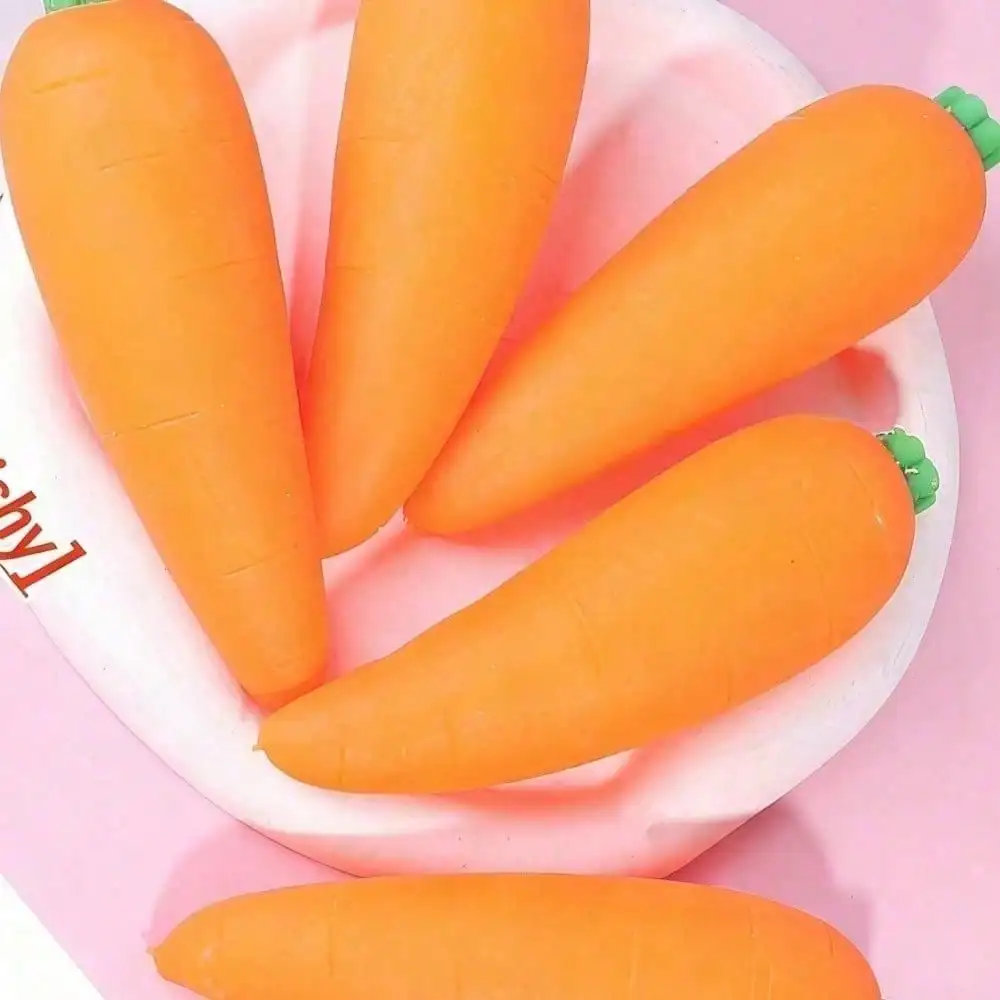 Cute Simulation Carrot Squishy Fidget Toy Stretch Squeeze Twist Stress Relief Sensory Toy Portable Anti-Anxiety Mood Relax Toy For Teens Adults Easter Basket Stuffer Party Favor Novelty Gift