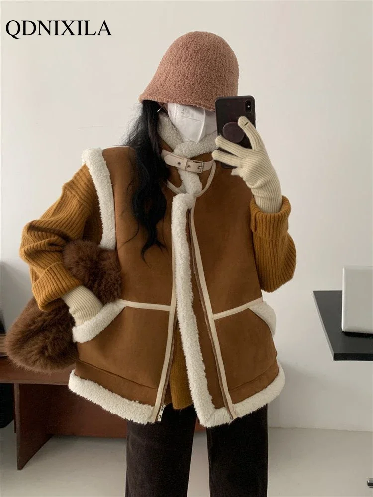 2023 Winter New Warm Thickened Lamb Fur Integrated Women\'s Vest Padded Fleece Standing Collar Korean Outerwear Sleeveless Jacket