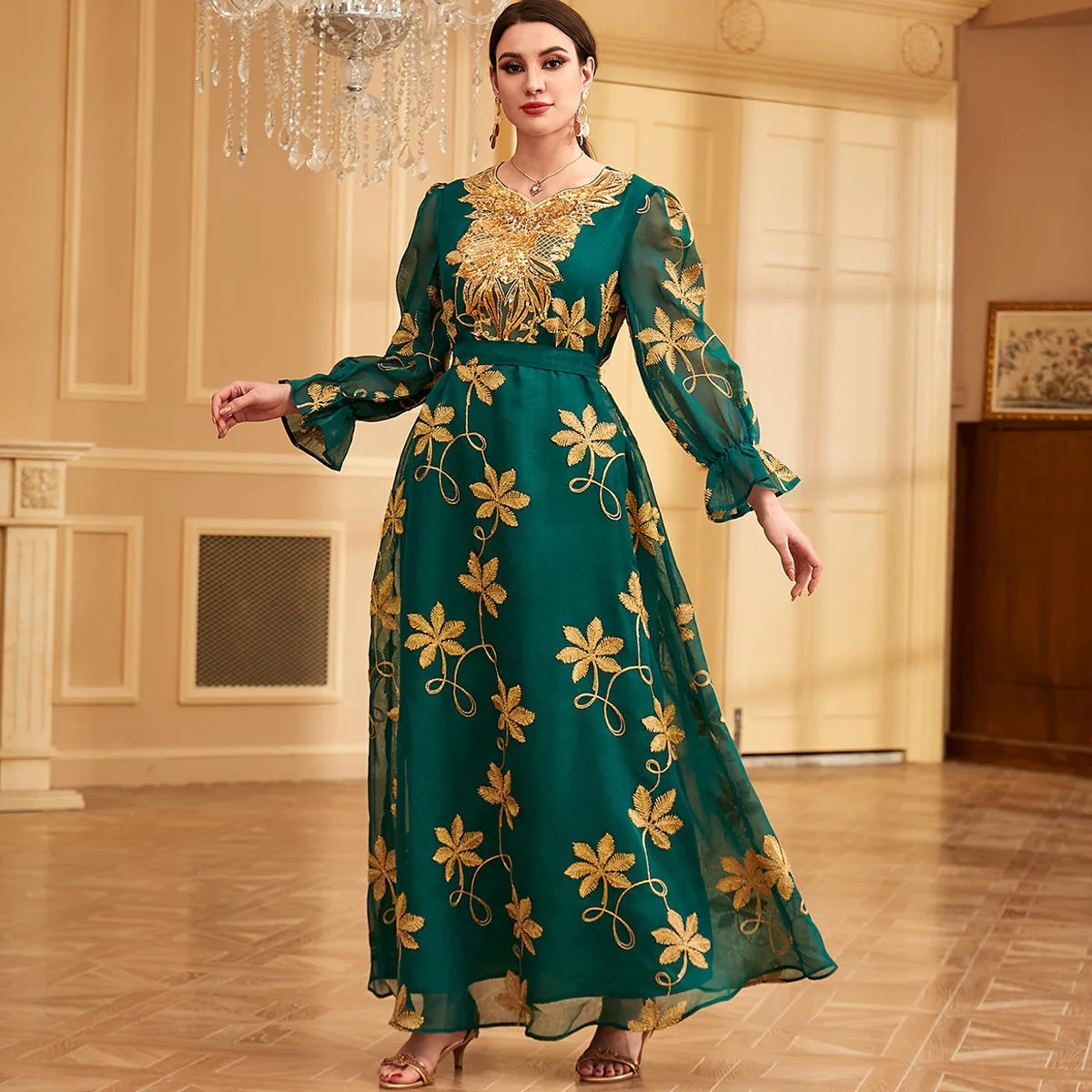 

Women's Dubai Arabian Robe Evening Dress Mesh Embroidered Dubai Turkey Morocco Abaya V-neck Loose Gurban Muslin Women Cloth